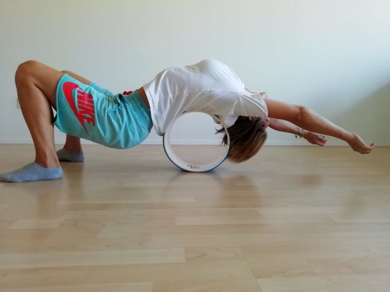 Esercizi di stretching per la schiena Obiettivo Salute